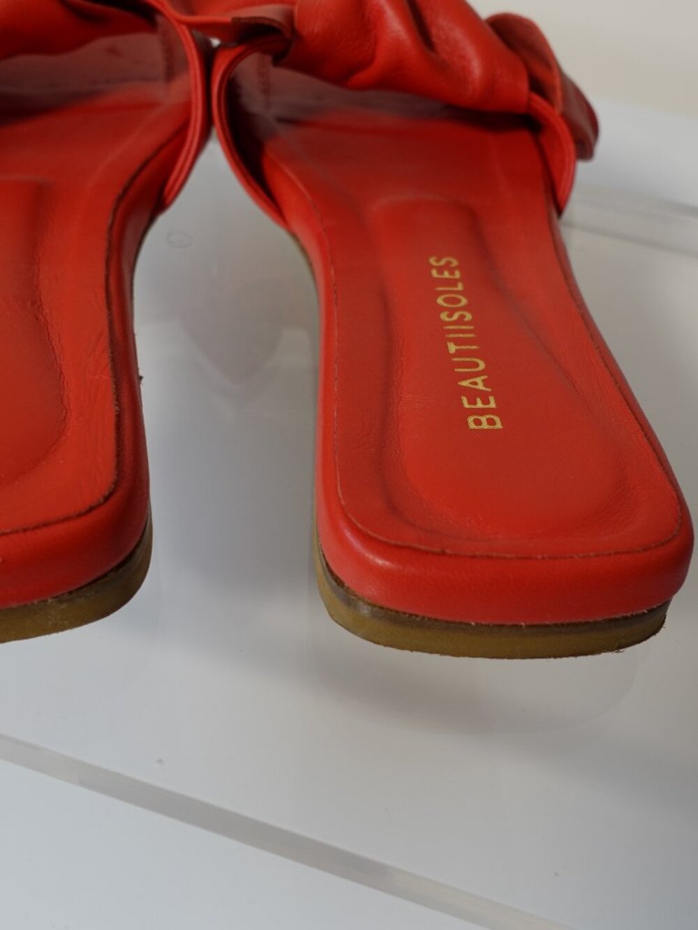 Beautiisoles vibrant red leather slide sandals Size 8 - Picture 3 of 4